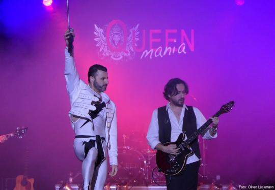 Bild vom FOREVER QUEEN performed bei QueenMania